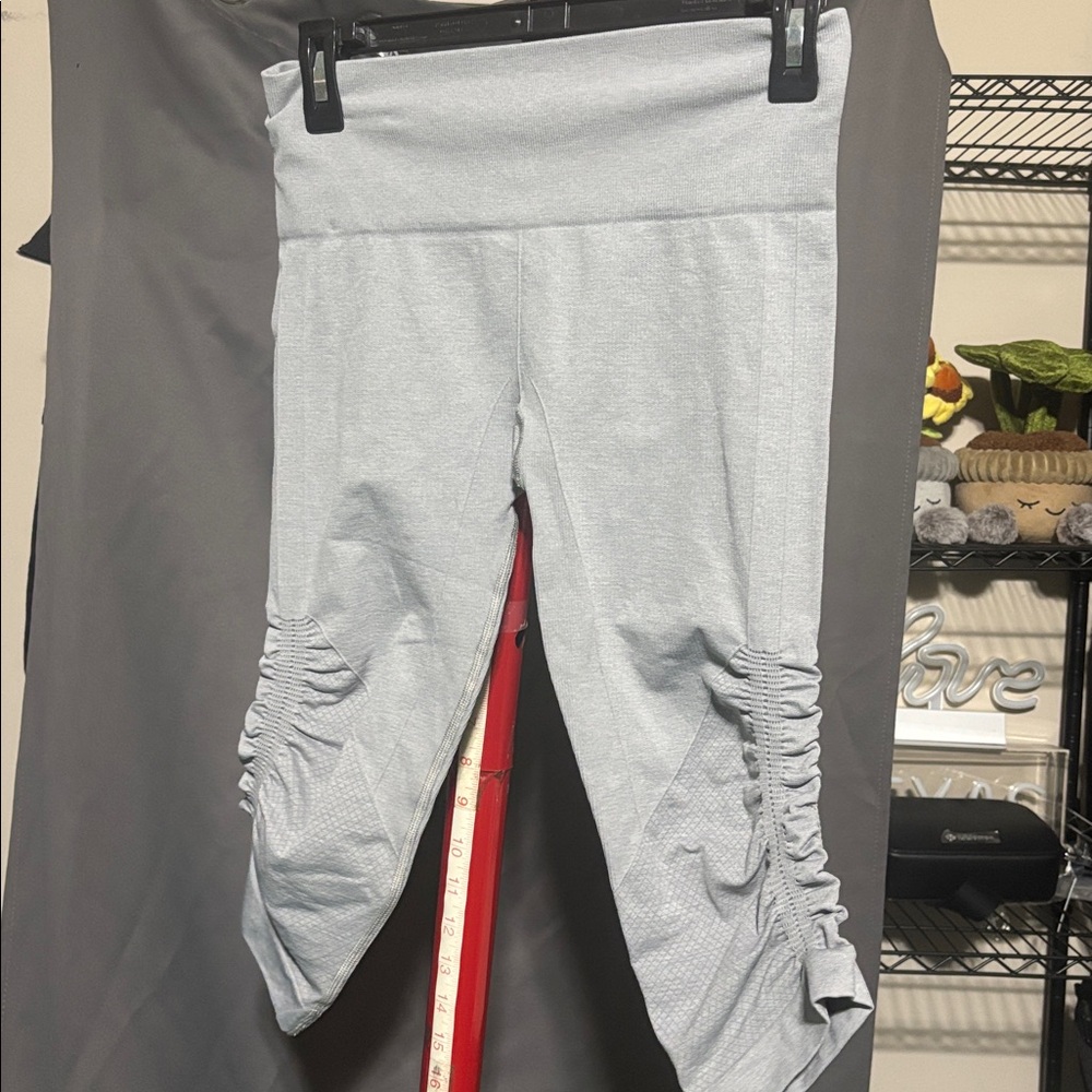 LULULEMON In The Flow Crop II Leggings Size 8